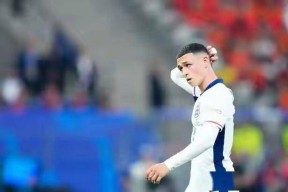 开云官网-包含国王杯转会期再迎强敌；皇家社会再遭质疑；主帅态度——球迷炸锅；赛季目标并未改变的词条