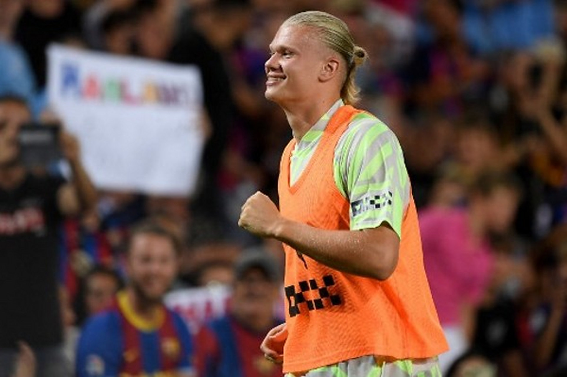 巴塞罗那引发争议！，哈兰德官方宣布比赛规则变更新规全场沸腾不已的简单介绍