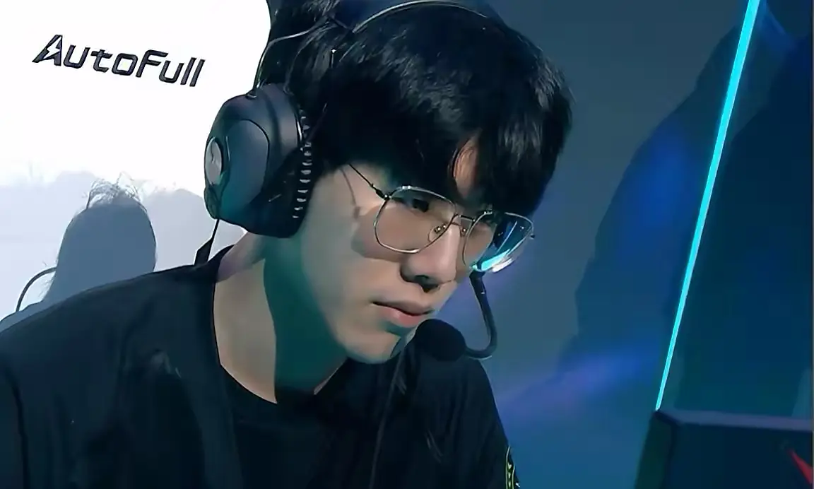 Karsa遭遇二十持续失利，IG教练压力巨大！比赛高潮迭起的简单介绍