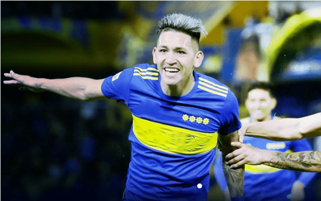 荷甲窗口期走向成谜，拉齐奥状态回暖，赛场秩序良好，年轻球员得到机会的简单介绍